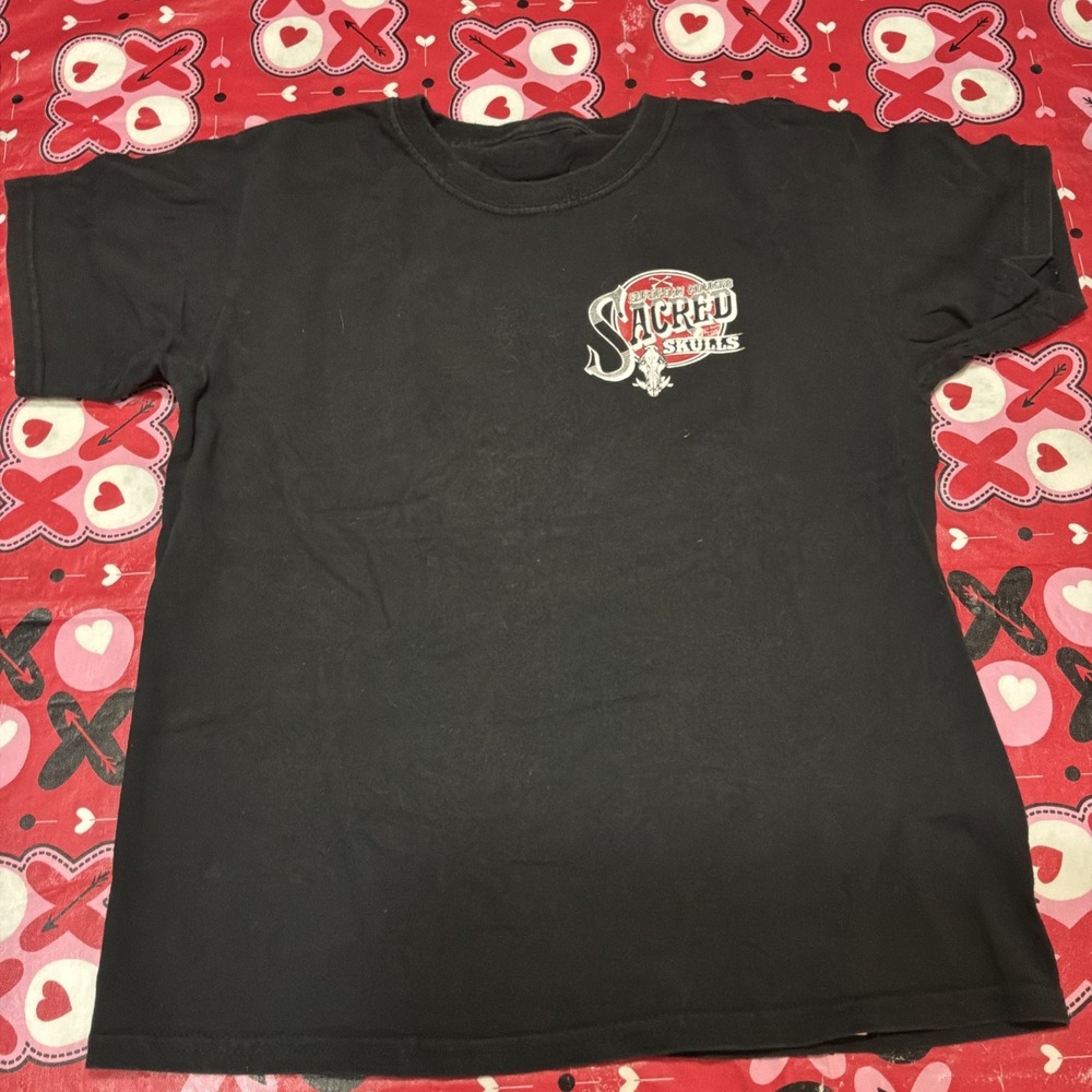 European Mounts Sacred Skulls Graphic Tshirt Black‎